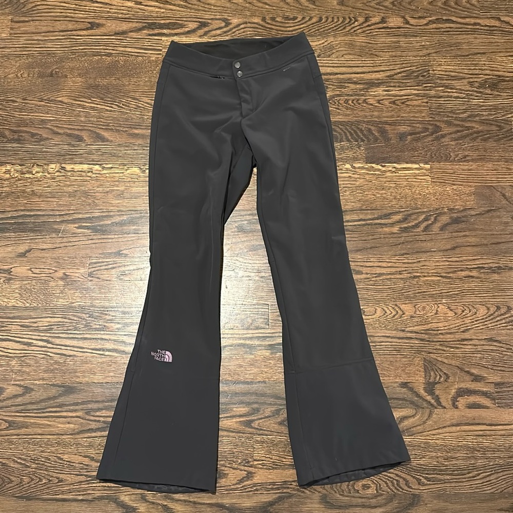 North Face Women’s Ski Pants - Size Medium - Black